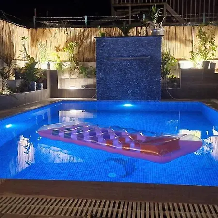 Deniz Private Pool & Sea In Villa *